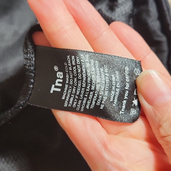 TNA Overload Utility Cargo Vest Black - Picture 5 of 8